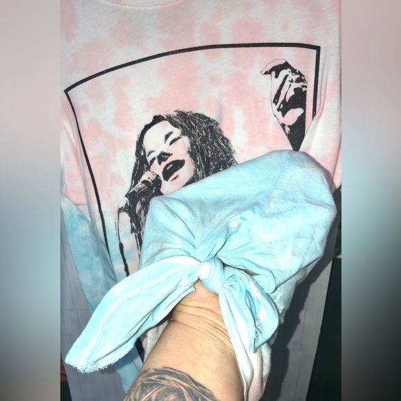 ✴️Torrid 70’s Janis Joplin cotton tie dye T-shirt - Picture 7 of 7